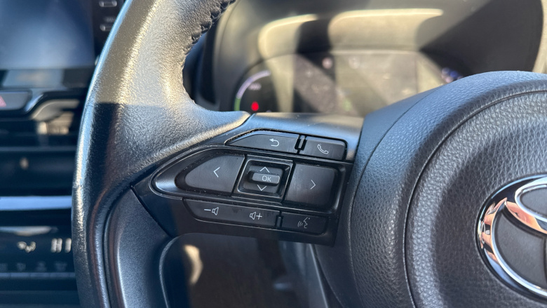 Toyota Yaris Cross 1.5 Hybrid Design 5dr CVT Hybrid Estate